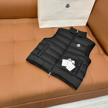 Carregar imagem no visualizador da galeria, Colete Moncler Preto