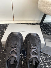 Carregar imagem no visualizador da galeria, Balenciaga 3XL Black Rhinestones