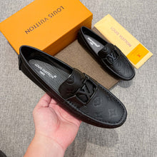 Carregar imagem no visualizador da galeria, Sapato 2 Louis Vuitton