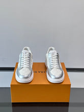 Carregar imagem no visualizador da galeria, Tênis New Louis Vuitton Branco/Prata