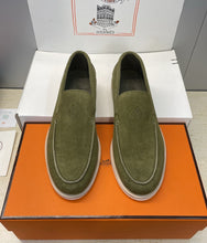 Cargar imagen en el visor de la galería, Mocasín Low OLIVE Herm