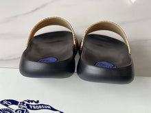 Cargar imagen en el visor de la galería, Sandalias pala Burberry Archive Beige