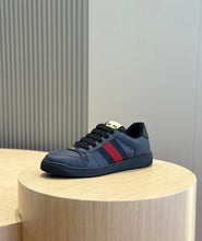 Carregar imagem no visualizador da galeria, Gucci Screnner GG Black