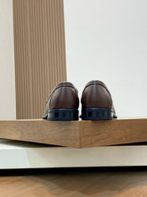 Carregar imagem no visualizador da galeria, Sapato 4 Louis Vuitton Marrom