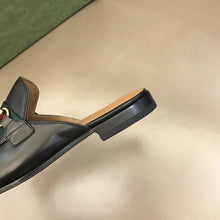 Carregar imagem no visualizador da galeria, Gucci Princetown Slipper GG