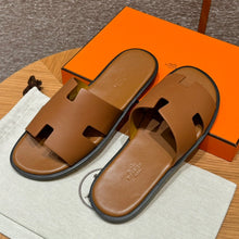 Carregar imagem no visualizador da galeria, Sandália "Izmir" hermes black Marrom