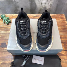 Carregar imagem no visualizador da galeria, BALENCIAGA TRIPLE S