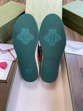 Carregar imagem no visualizador da galeria, Gucci Screener Butter Leather