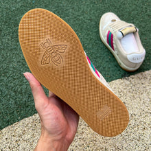 Carregar imagem no visualizador da galeria, Gucci Screener Cream Leather