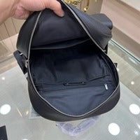 Carregar imagem no visualizador da galeria, Mochila Montblanc Lisa Preta