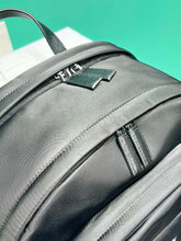 Carregar imagem no visualizador da galeria, Prada Backpack Saffiano Black
