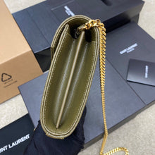 Carregar imagem no visualizador da galeria, Saint Laurent Should Bag green
