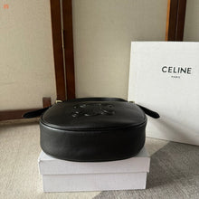 Carregar imagem no visualizador da galeria, Celine Heloïse Cuir Triomphe Black
