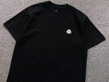 Carregar imagem no visualizador da galeria, T-Shorts Moncler Black
