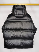 Carregar imagem no visualizador da galeria, Jaqueta Down Puffer Prada
