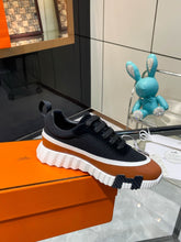 Carregar imagem no visualizador da galeria, Tênis Hermès Azul/Marrom
