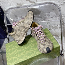 Carregar imagem no visualizador da galeria, Gucci Monogram Run Sneaker
