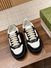 Carregar imagem no visualizador da galeria, Gucci GG Sneaker Black White

