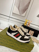Carregar imagem no visualizador da galeria, Gucci Screnner Black
