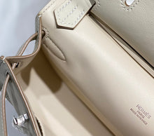 Carregar imagem no visualizador da galeria, Bolsa Hermès Jypsière Mini
