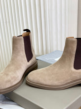 Carregar imagem no visualizador da galeria, Bota Brunello Cucinelli Daily Suede Chelsea

