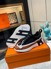 Carregar imagem no visualizador da galeria, Tênis Hermès Azul/Marrom
