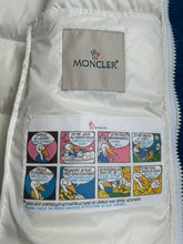 Carregar imagem no visualizador da galeria, Colete Moncler White Glow
