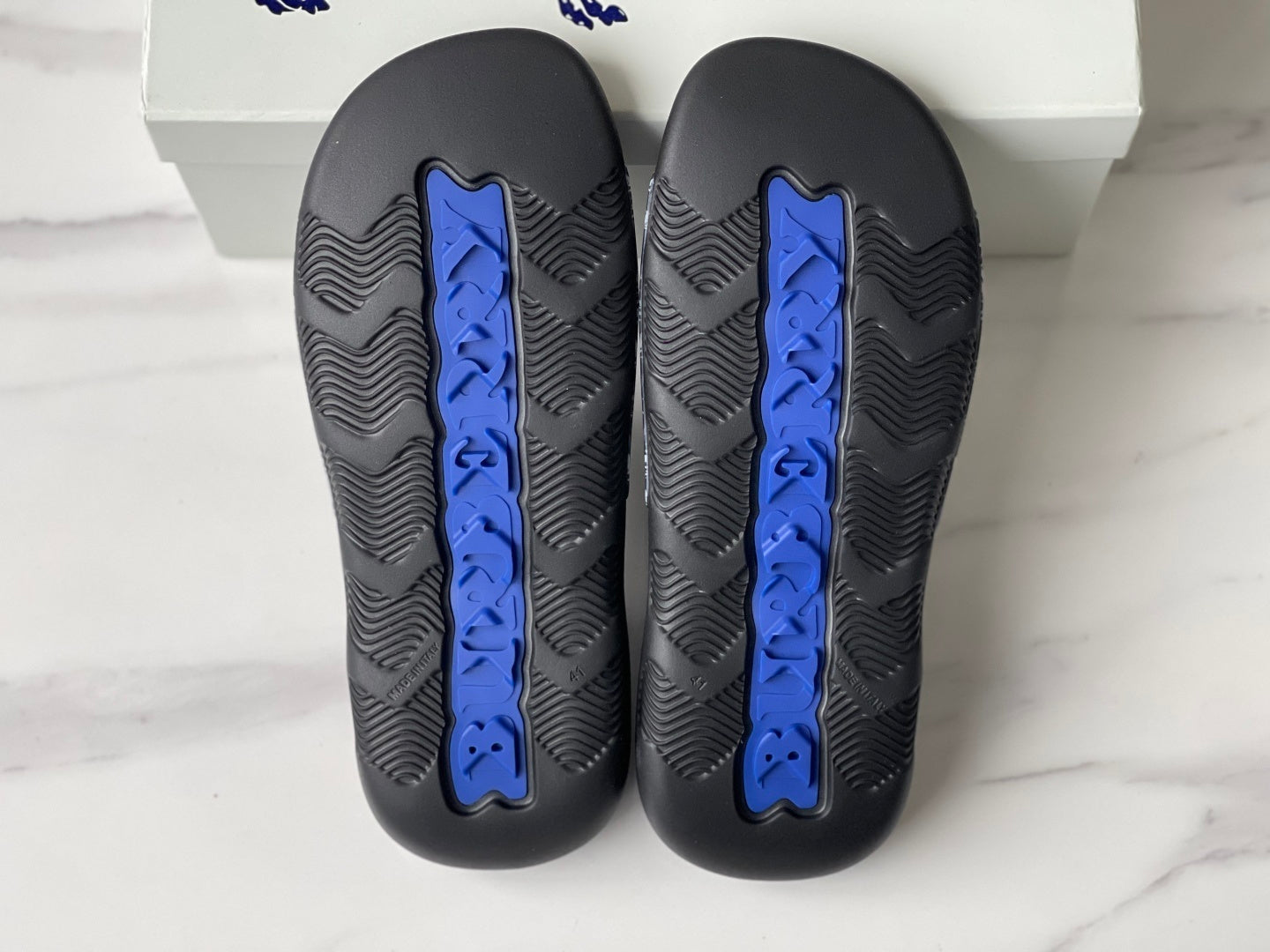 Chinela Burberry Storm blue