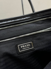Cargar imagen en el visor de la galería, Bolso tote Bonnie Prada
