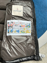 Carregar imagem no visualizador da galeria, Colete Moncler Black Glow
