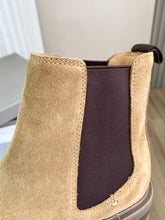 Carregar imagem no visualizador da galeria, Bota Brunello Cucinelli Suede Chelsea
