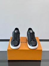 Carregar imagem no visualizador da galeria, Tênis New 2 Louis Vuitton Preto
