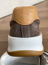 Carregar imagem no visualizador da galeria, Tênis New 3 Louis Vuitton Marrom
