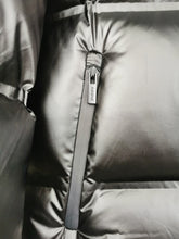 Carregar imagem no visualizador da galeria, Jaqueta Down Puffer Prada
