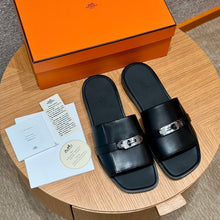 Carregar imagem no visualizador da galeria, Sandália "Gabriel" Hermès Preta
