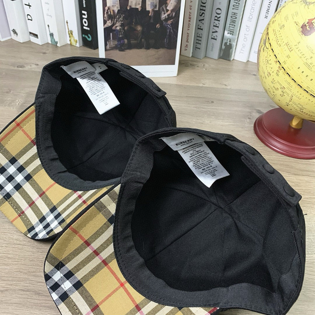 Boné Burbery Preto