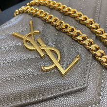 Carregar imagem no visualizador da galeria, Saint Laurent Should Bag gray
