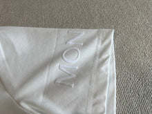 Carregar imagem no visualizador da galeria, T-Shorts Moncler Single White
