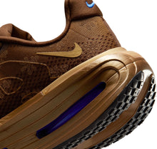 Carregar imagem no visualizador da galeria, Nike Vomero Premium - Cacao Wow
