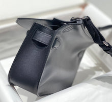 Carregar imagem no visualizador da galeria, Bolsa Hermès Jypsière Mini Black
