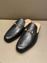 Carregar imagem no visualizador da galeria, Gucci Princetown Slipper Black Leather
