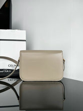 Carregar imagem no visualizador da galeria, BOLSA CLASSIQUE TRIOMPHE CELINE
