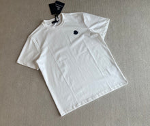 Carregar imagem no visualizador da galeria, T-Shorts Moncler Single White
