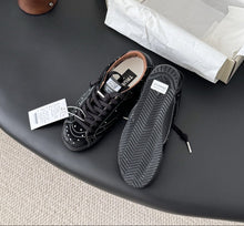 Cargar imagen en el visor de la galería, GOLDEN GOOSE GGDB TRUESTAR BLACK

