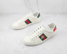 Carregar imagem no visualizador da galeria, Gucci Ace Bee
