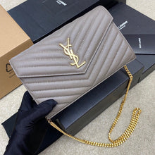 Carregar imagem no visualizador da galeria, Saint Laurent Should Bag gray

