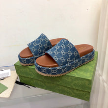 Carregar imagem no visualizador da galeria, Gucci Angelina Platform 55 mm Sandal Jacquard Denim
