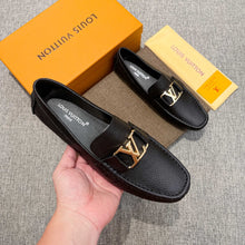 Carregar imagem no visualizador da galeria, Sapato 3 Louis Vuitton
