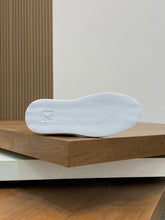 Carregar imagem no visualizador da galeria, Beverly Hills White
