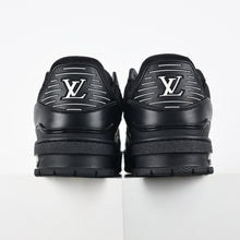 Carregar imagem no visualizador da galeria, Tênis Trainer Louis Vuitton Preto Cad White
